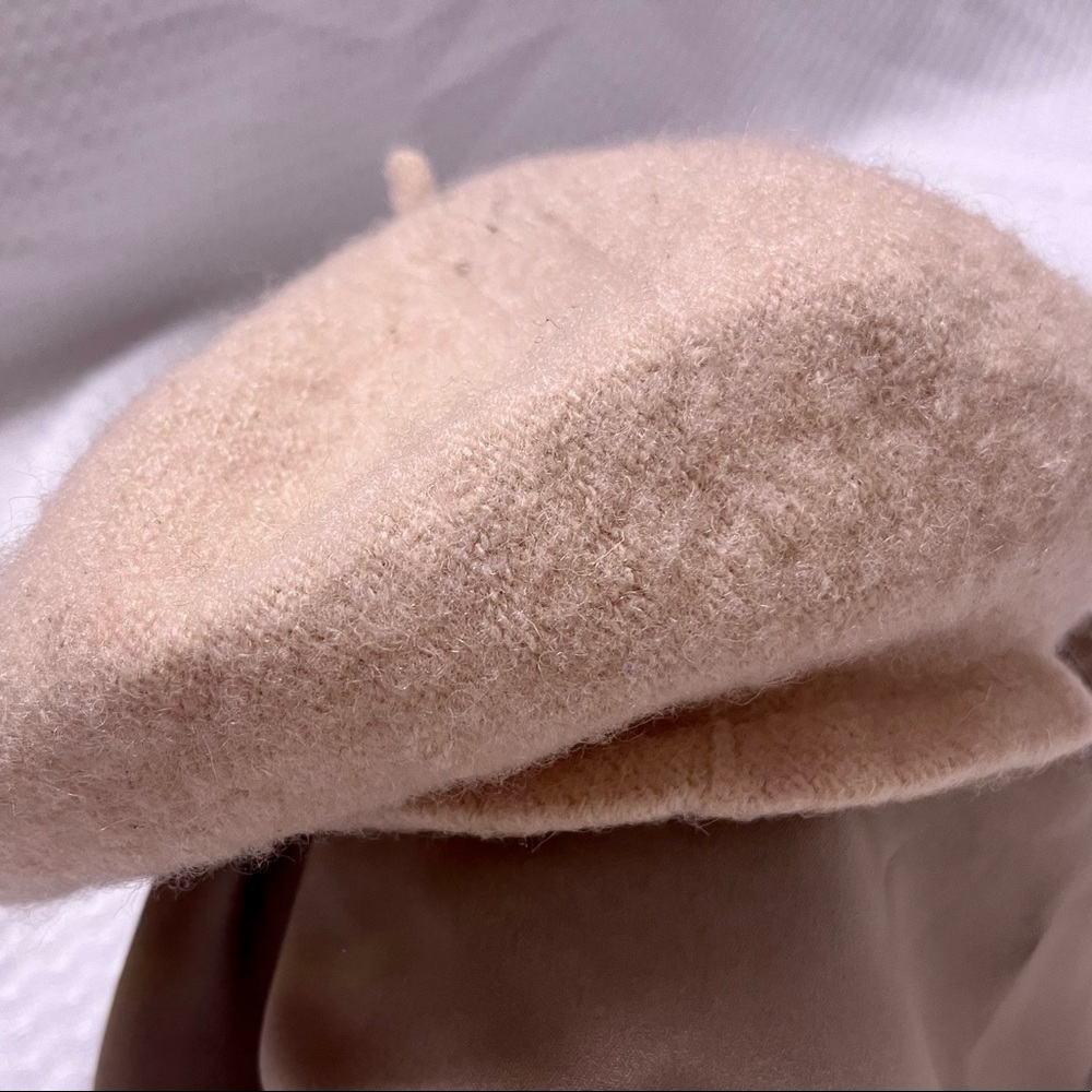 Elegant pink wool beret